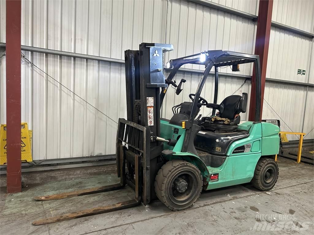 Mitsubishi FD30NT Dieselstapler