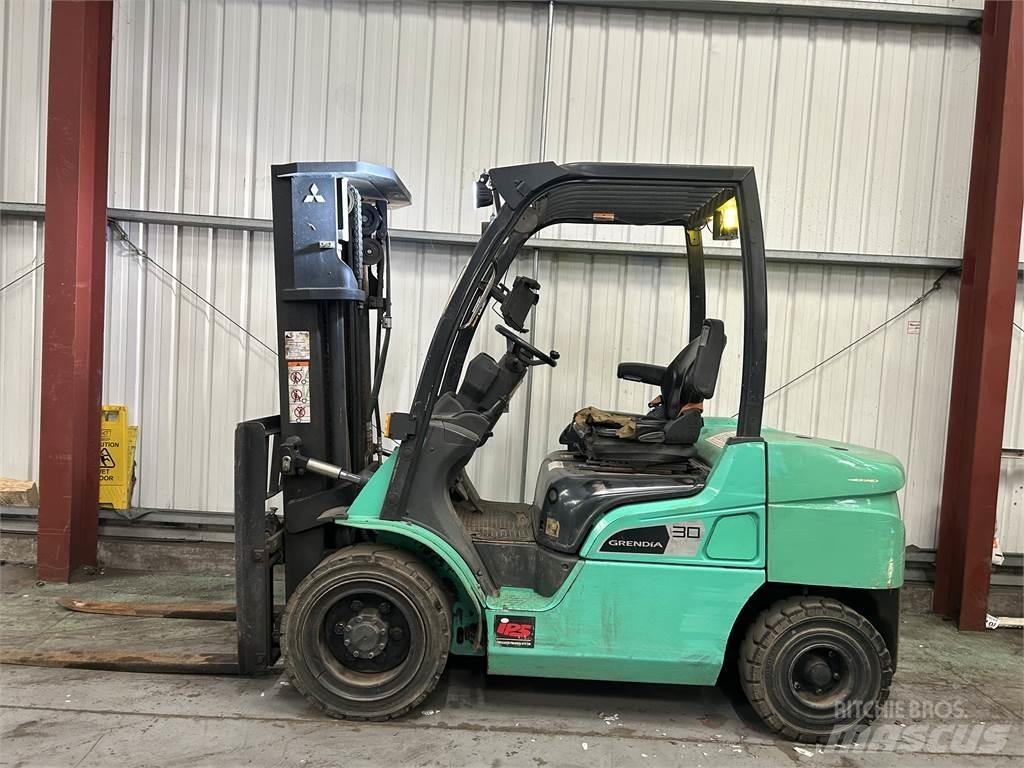 Mitsubishi FD30NT Dieselstapler