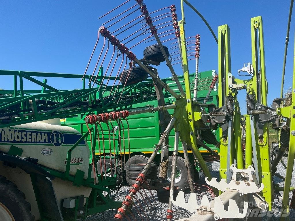 CLAAS Liner 2800 Kreiselheuer/-wender
