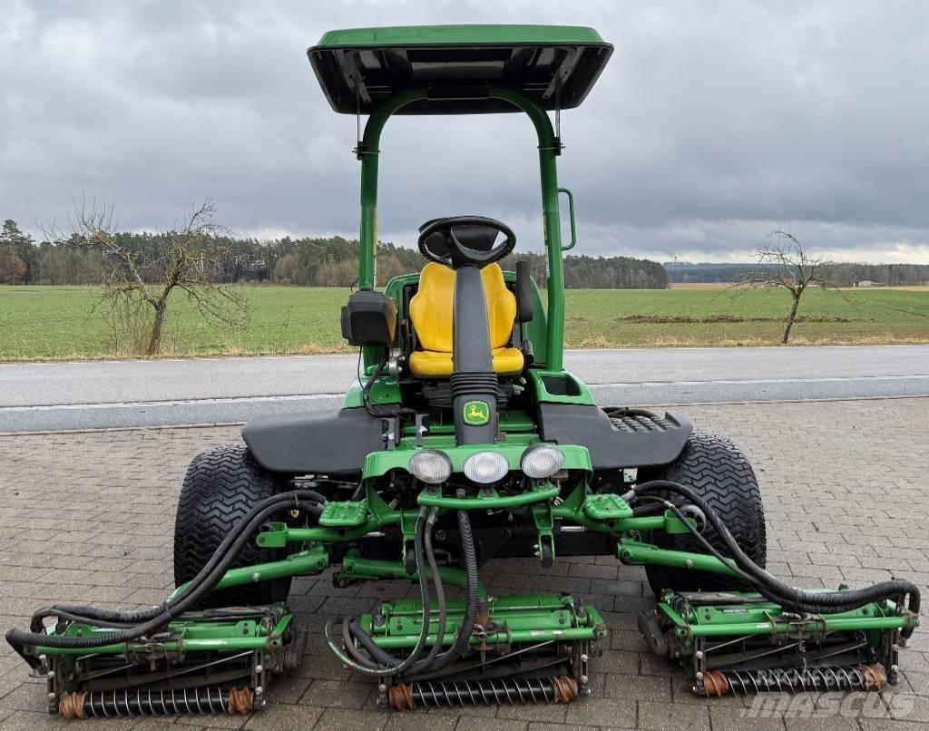 John Deere 8700 A Fairway-Mäher