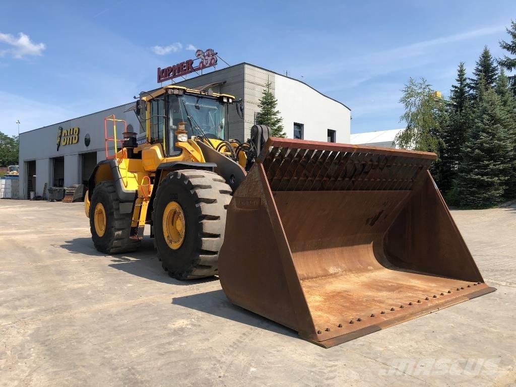 Volvo L220H Radlader