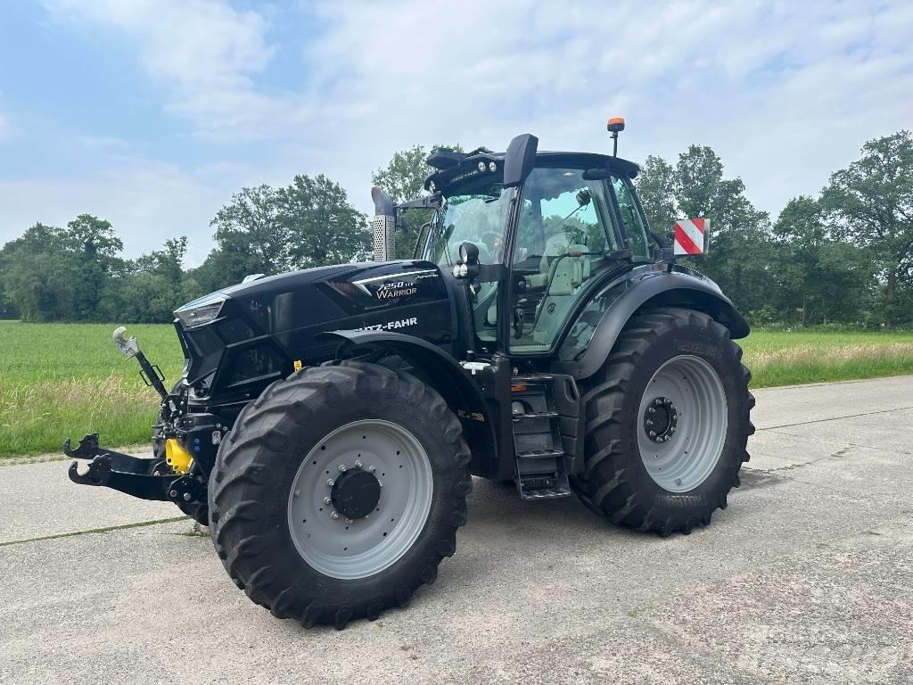 Deutz-Fahr 7250 Traktoren