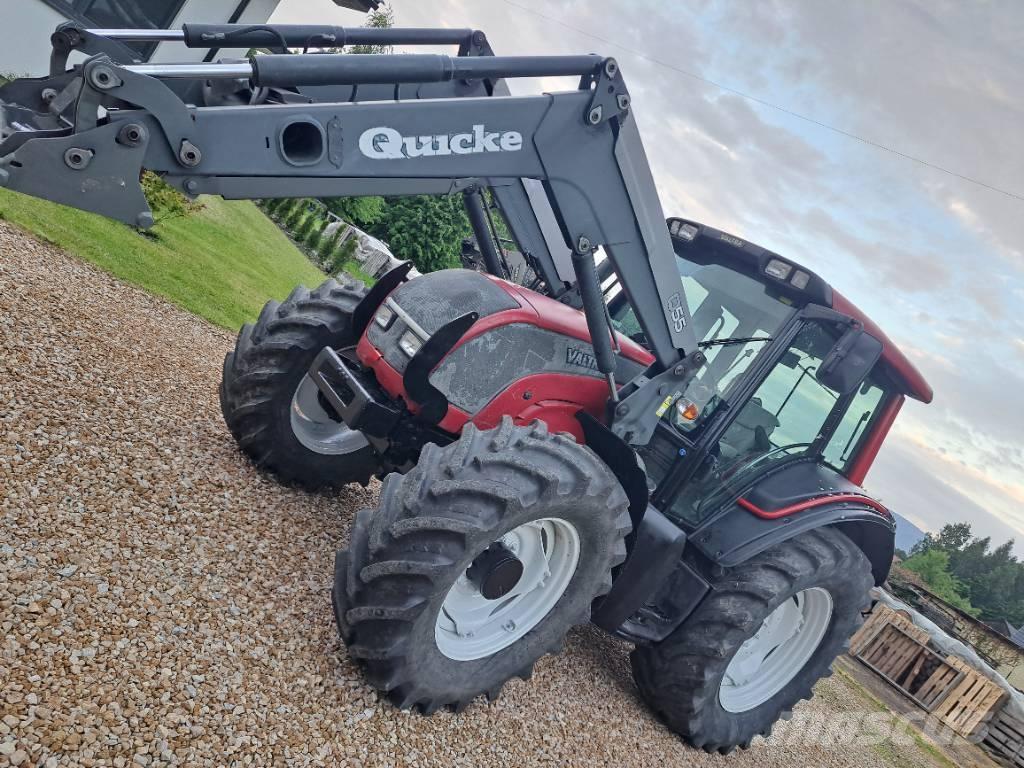 Valtra N 121 Traktoren