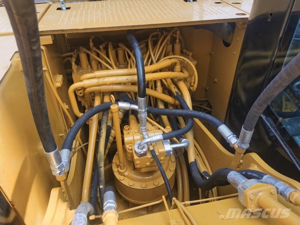 CAT 320 D2 Raupenbagger
