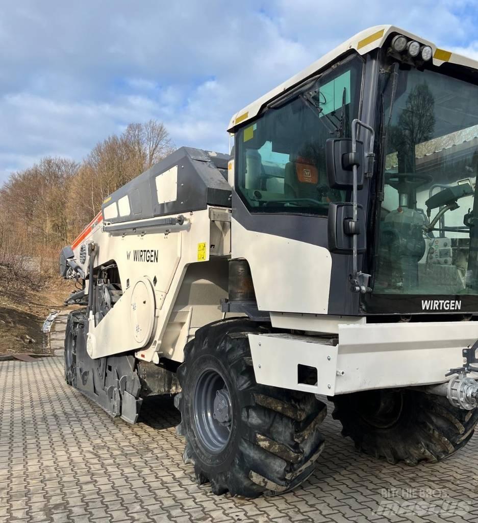 Wirtgen WR240i Asphalt-Recycler