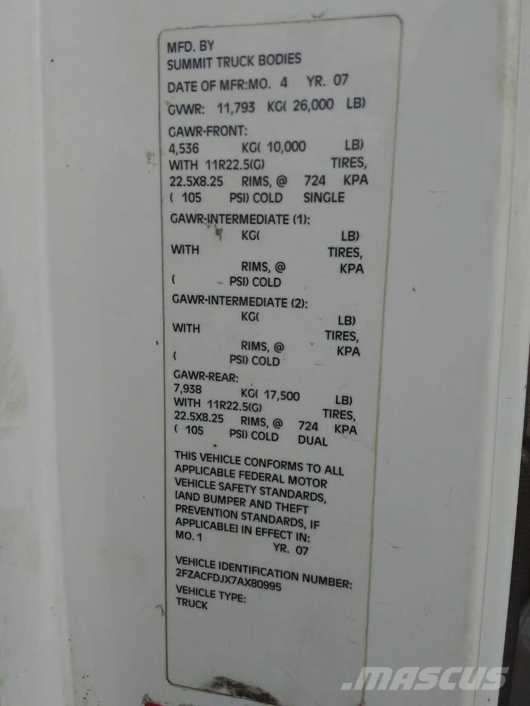 Sterling Acterra Kommunal-Sonderfahrzeuge