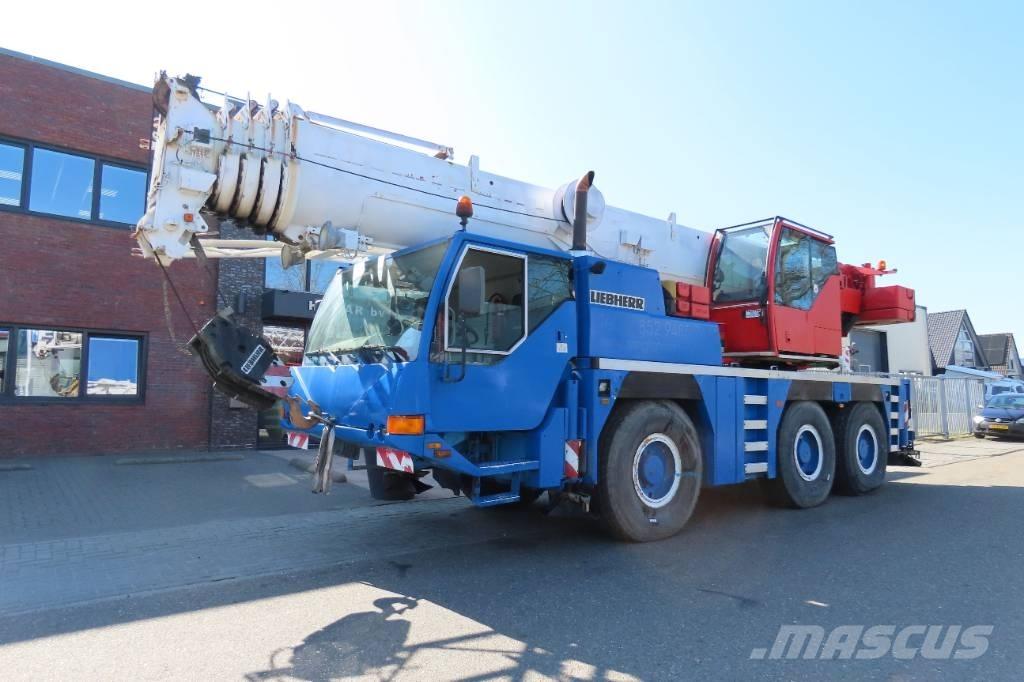 Liebherr LTM 1055-1 All-Terrain-Krane