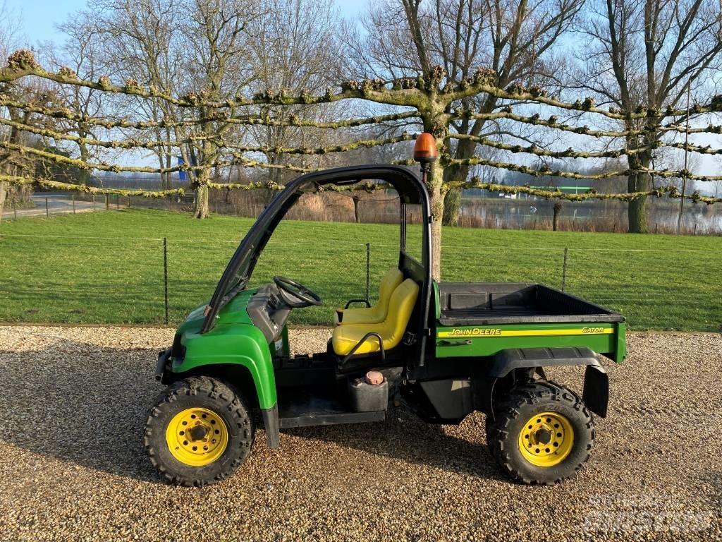 John Deere Gator XUV Arbeitsfahrzeuge