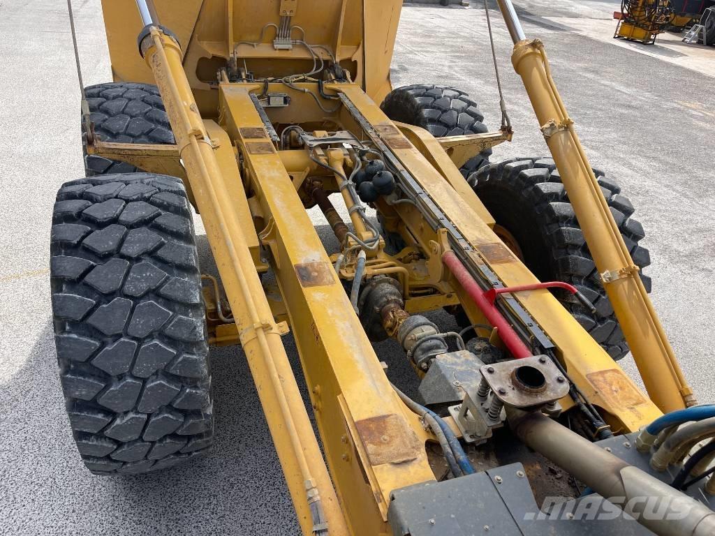 Bell B 35 E Dumper - Knickgelenk