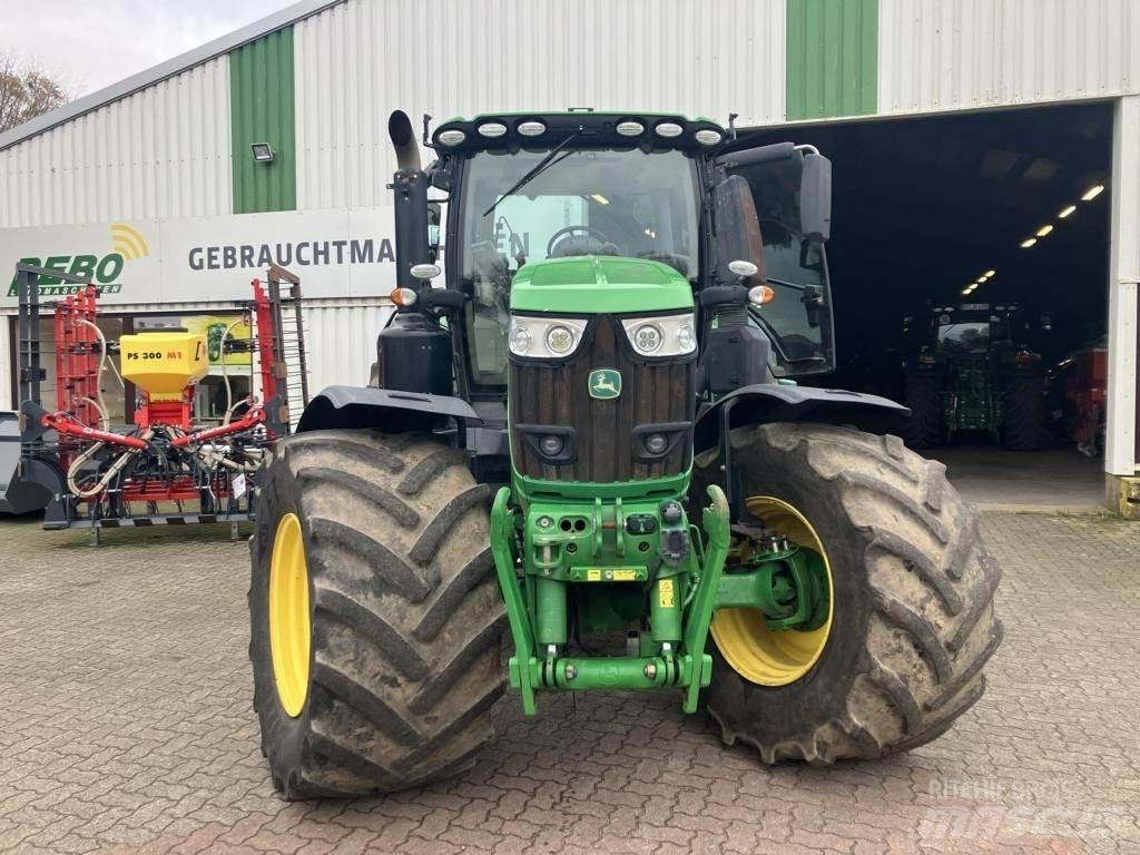 John Deere 6250R Traktoren