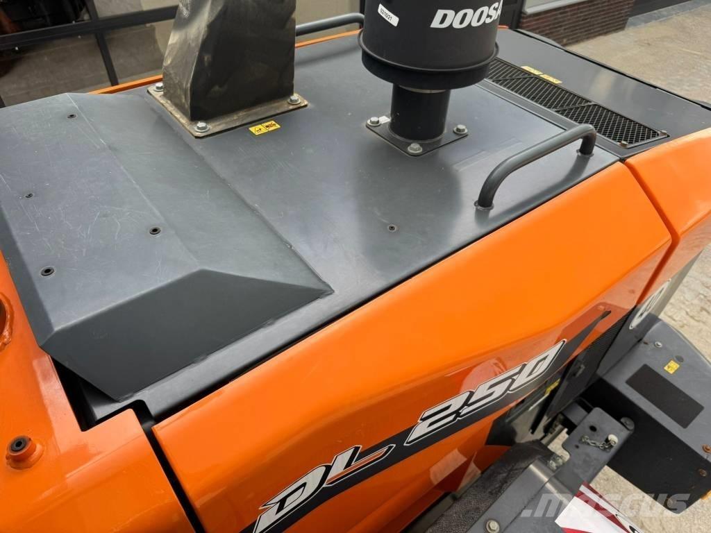 Doosan DL 250-7 Radlader