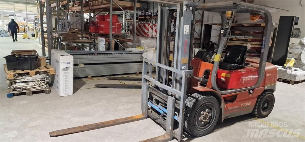 Yuchai YCC30CD Dieselstapler