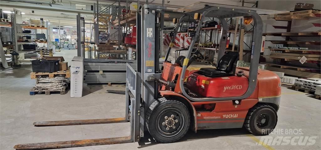 Yuchai YCC30CD Dieselstapler