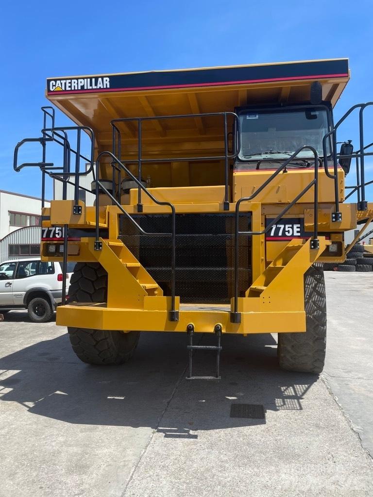 CAT Dumper 775E Dumper - Starr