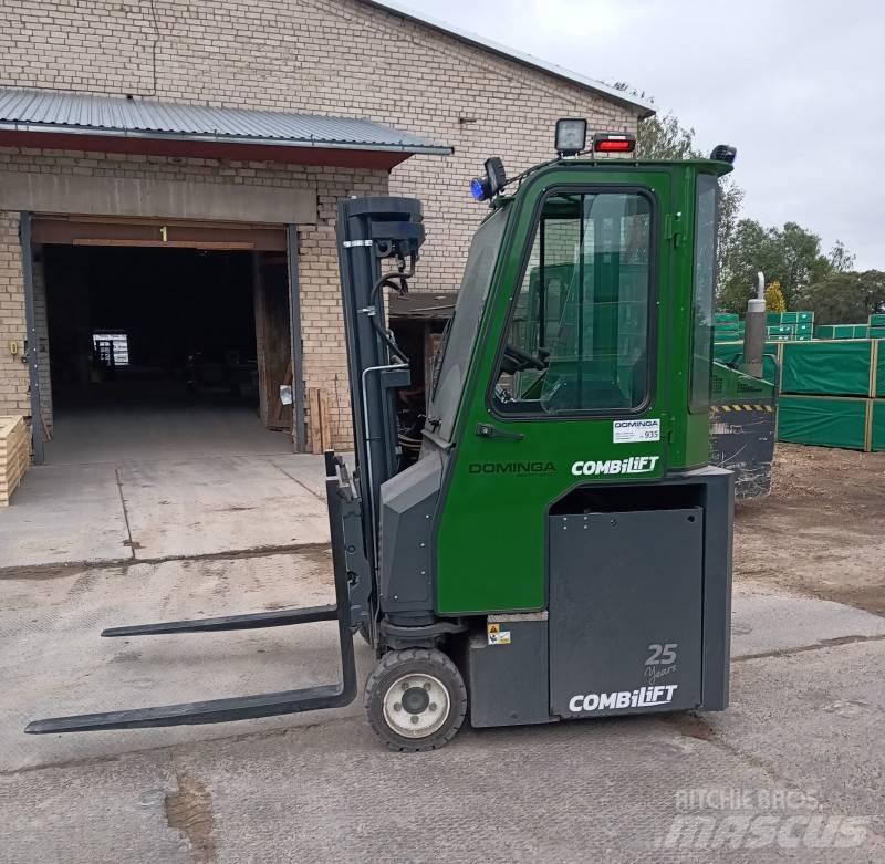 Combilift CBE 2500 Vierwegestapler