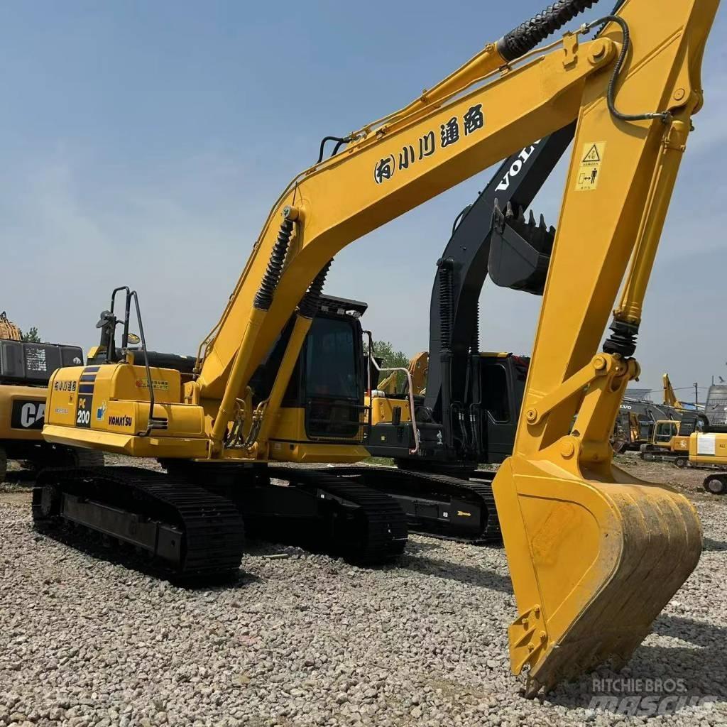 Komatsu PC 200-8 Raupenbagger