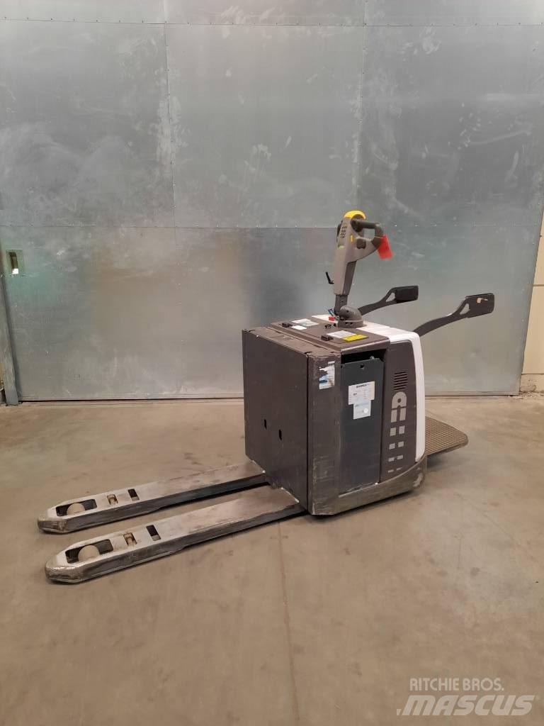 UniCarriers PMR200P Gabelstapler mit Fahrerstand