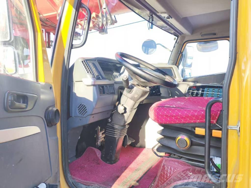 Sany SAC4500T All-Terrain-Krane