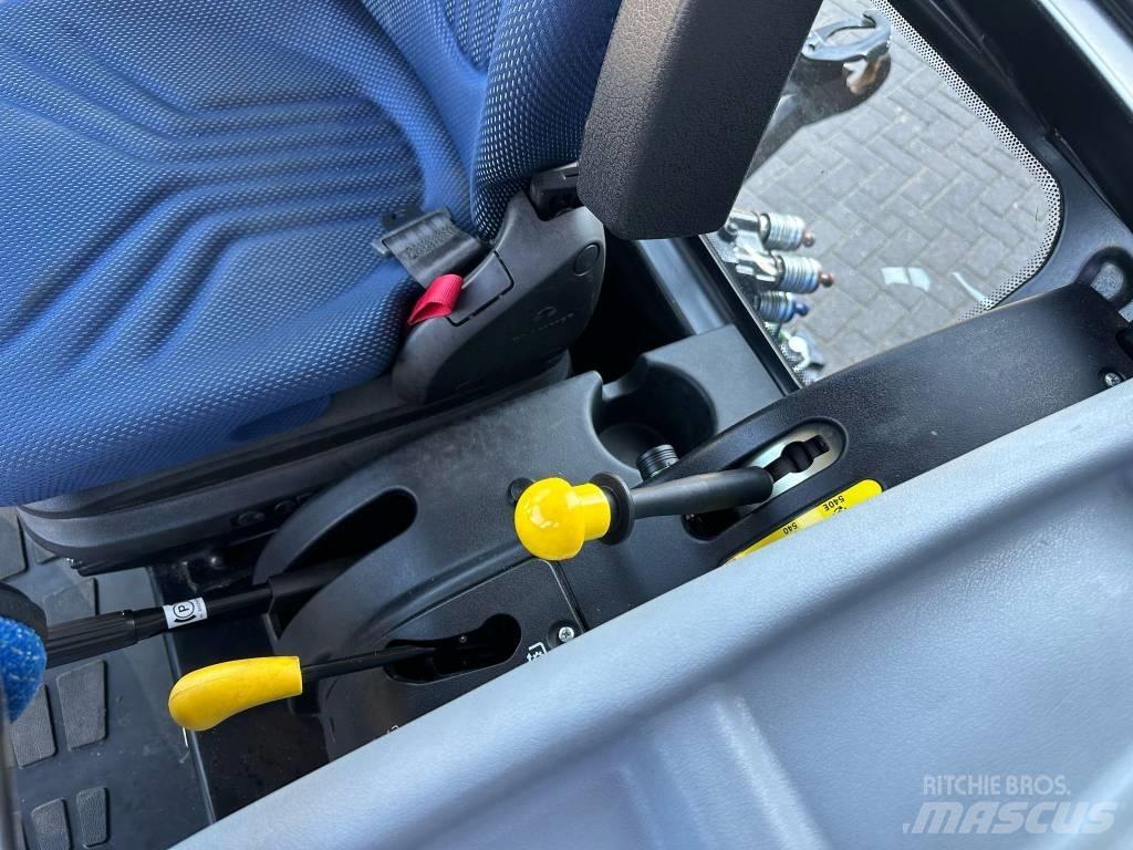 New Holland T4.75 S Traktoren