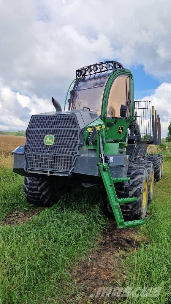 John Deere 1010G Forwarder