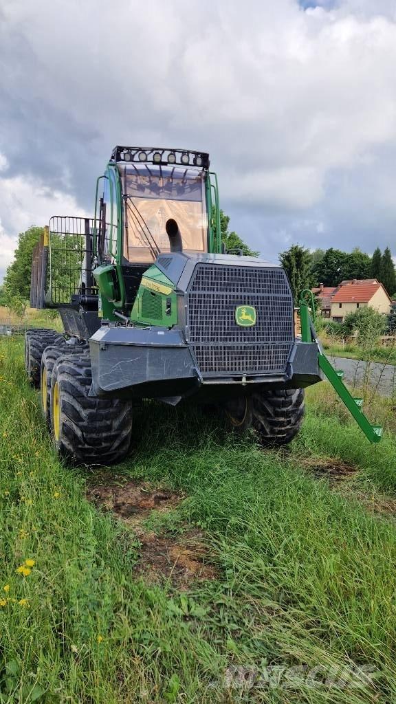 John Deere 1010G Forwarder
