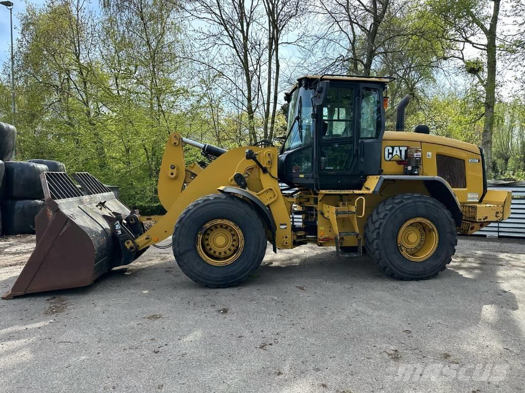 CAT 938M Radlader