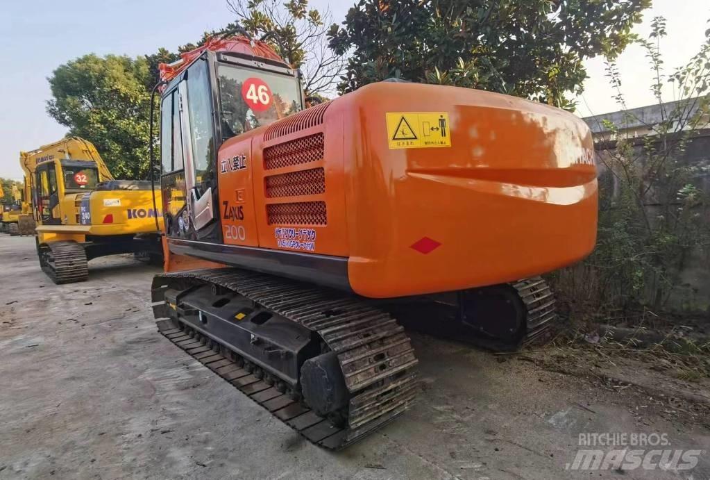 Hitachi ZX 200 Raupenbagger