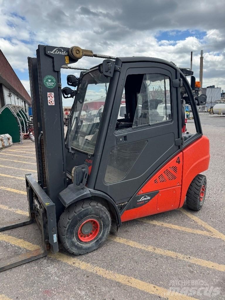 Linde H25D-02 Dieselstapler