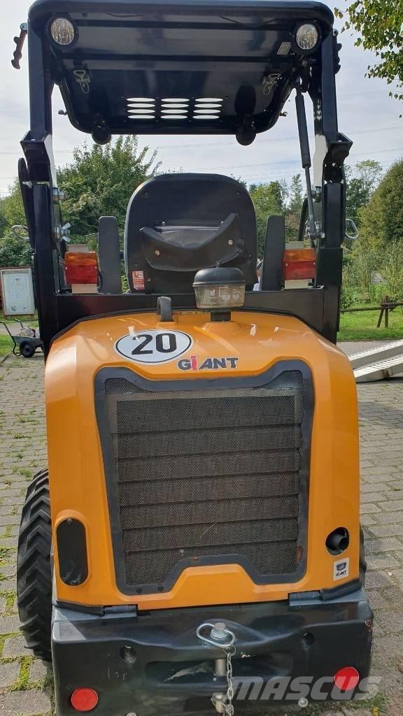 GiANT G 2300 X-tra Radlader