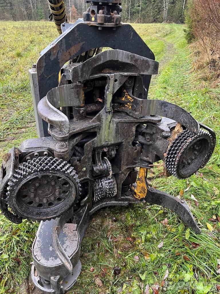 Ponsse Ergo 8W Harvester