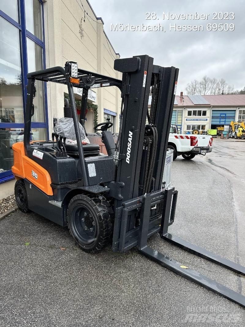 Doosan D30NXS Dieselstapler