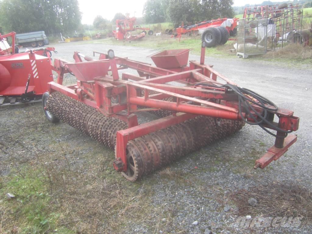 Tempo 6m hin. jyrät Walzen