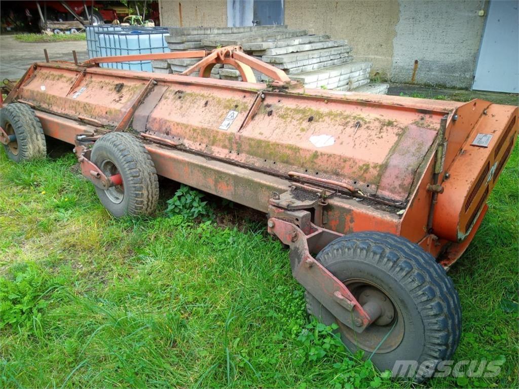 Kuhn NK 4801 Sonstige Kommunalmaschinen