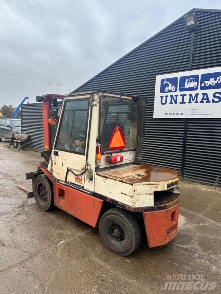 Nissan FD30 Dieselstapler