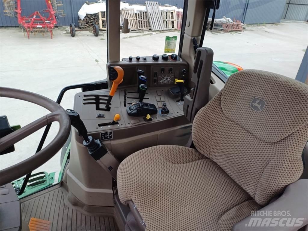 John Deere 6115 M Traktoren