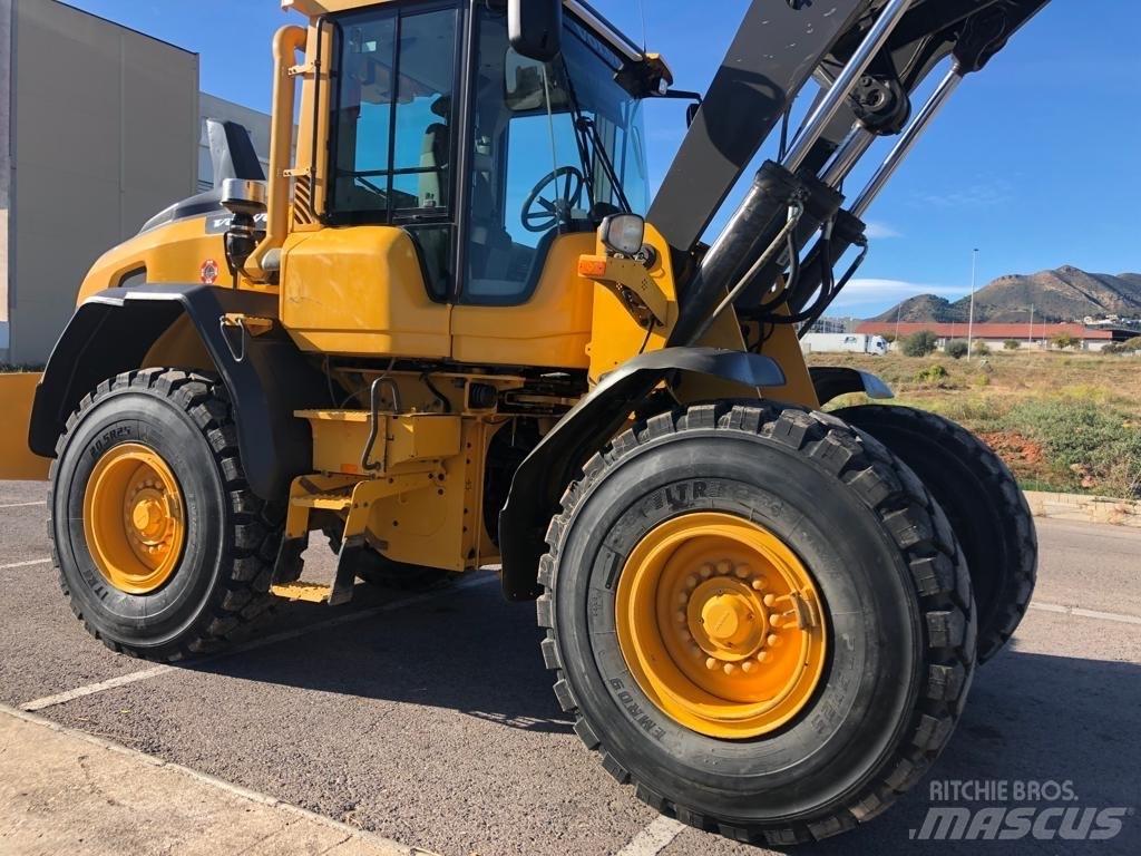 Volvo L90H Radlader