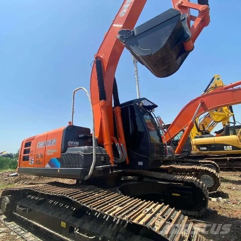 Hitachi ZX 210 Raupenbagger
