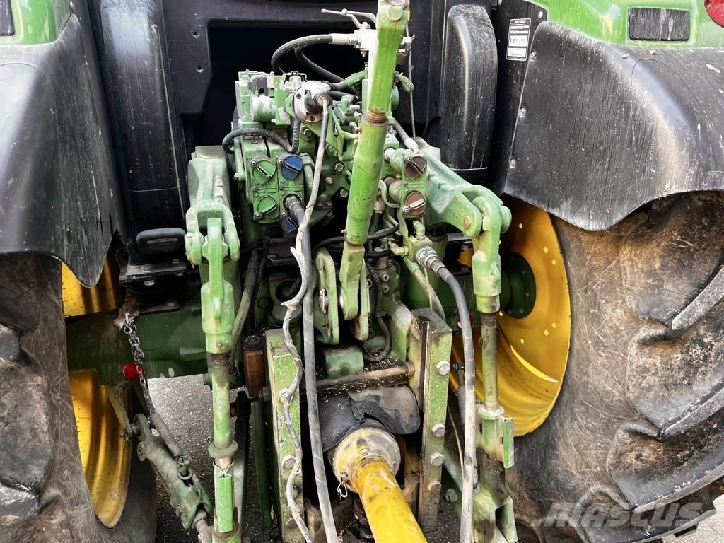 John Deere 6105R Traktoren