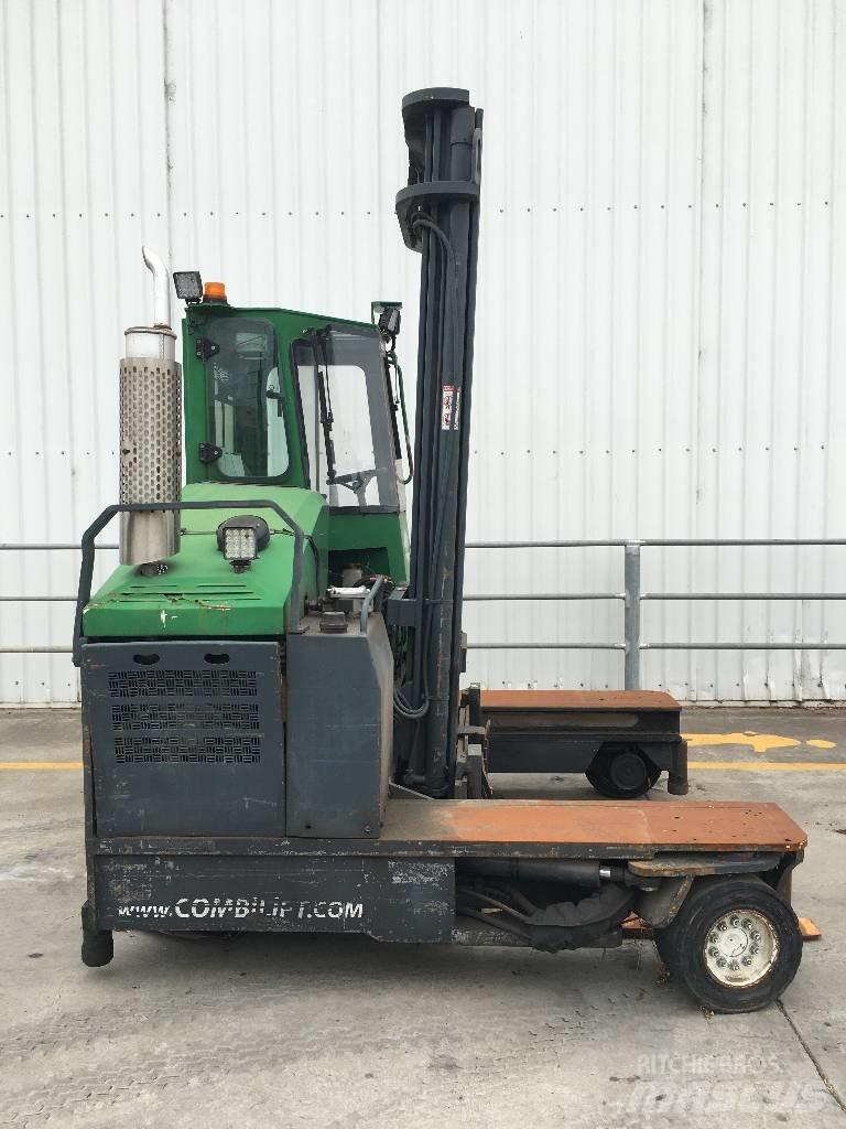 Combilift C 4000 Seitenstapler