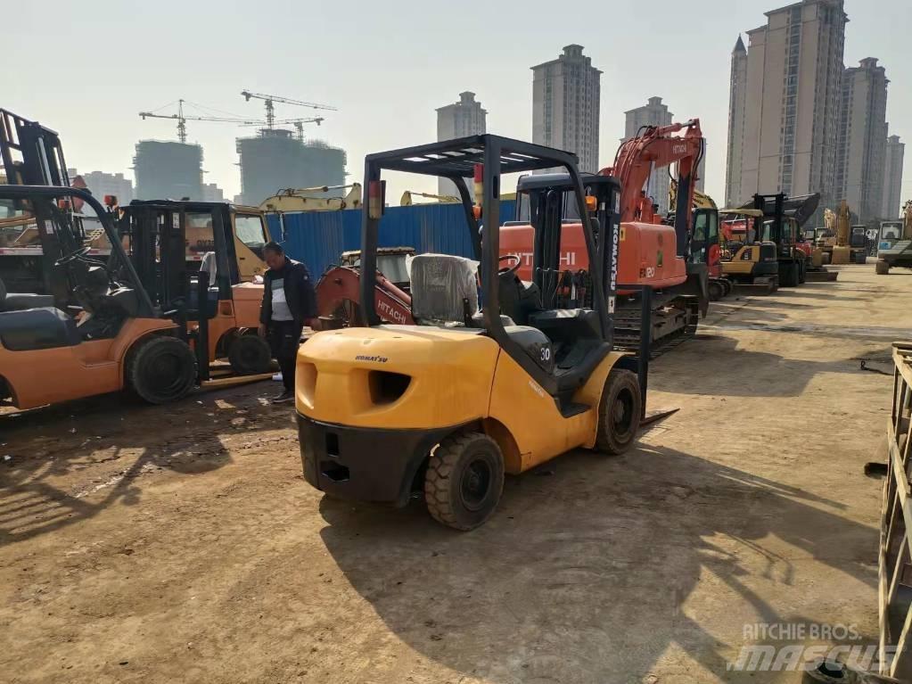 Komatsu FD 30 T-16 Dieselstapler