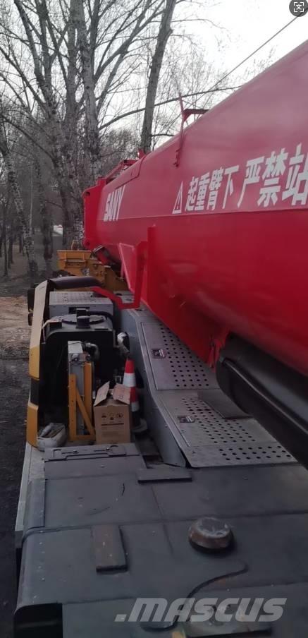 Sany SAC4000C8-8 All-Terrain-Krane