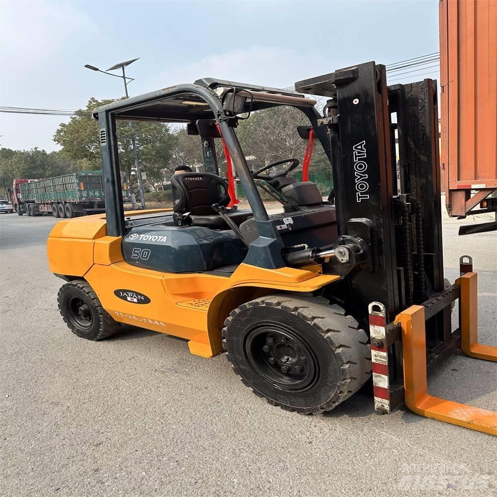 Toyota 02-7FDA50 Dieselstapler