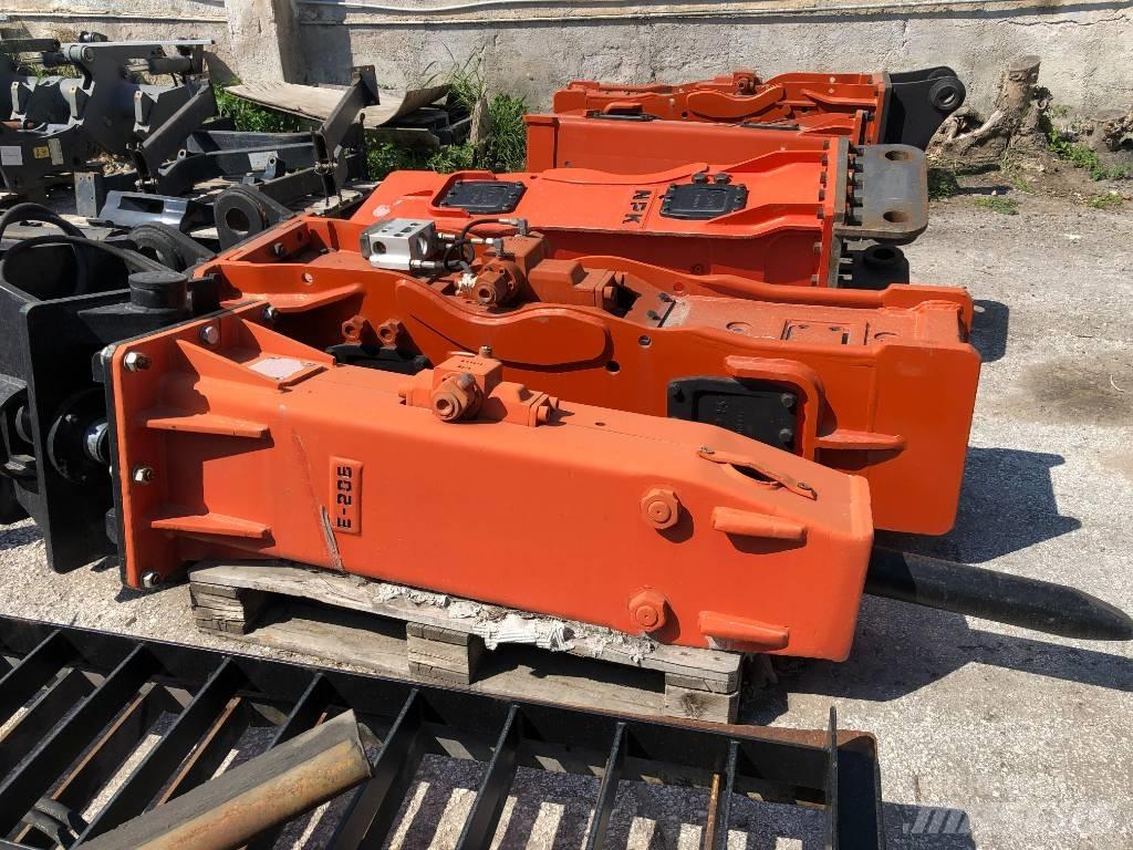 NPK E-206 Hammer / Brecher