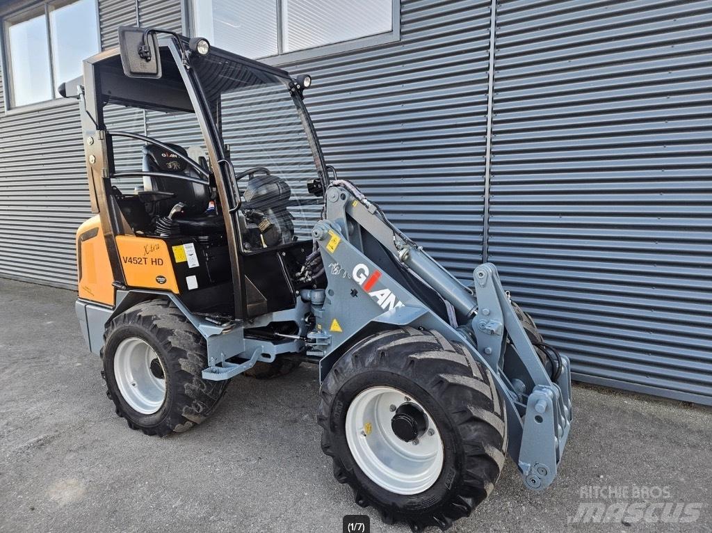 GiANT v452t hd x-tra Minilader