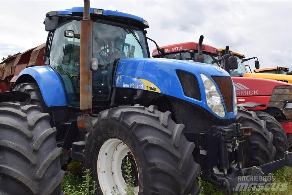 New Holland T 7040 Traktoren