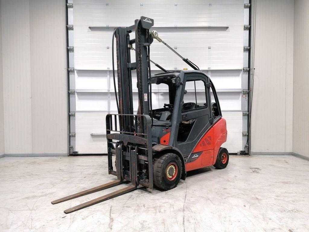 Linde H30T-02 Gasstapler