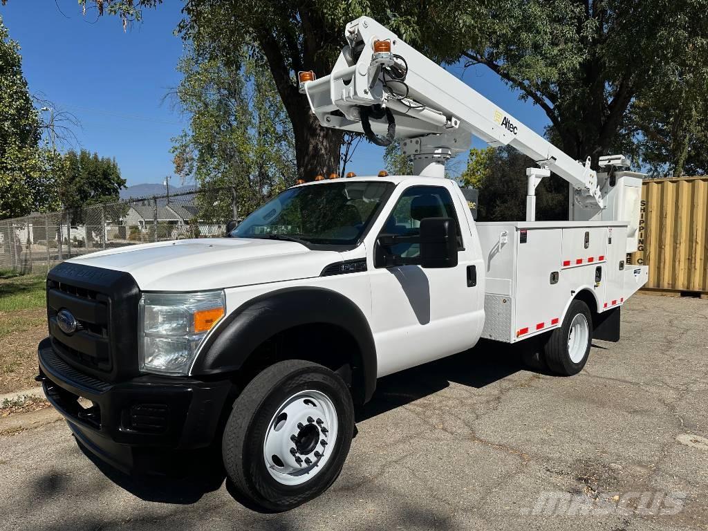Altec AT 235 LKW-Arbeitsbühnen