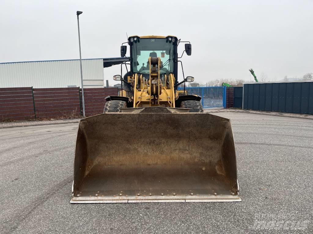 CAT 930M Radlader