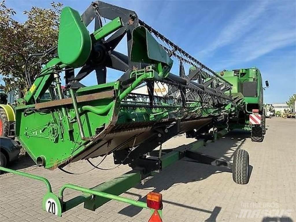 John Deere W550 Mähdrescher