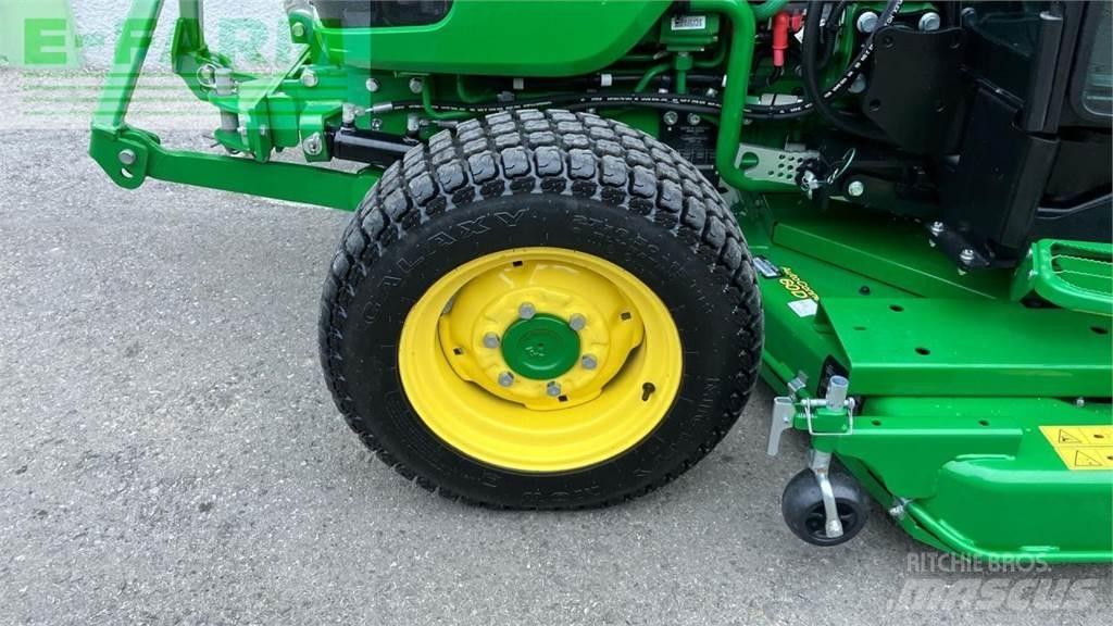 John Deere 3046R Traktoren